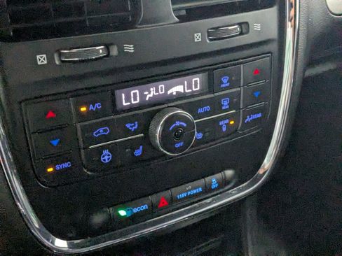 Used 2020 Dodge Grand Caravan GT FWD image 19