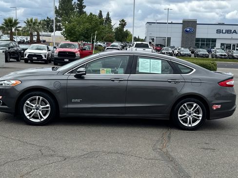 Used 2016 Ford Fusion Energi Titanium w/ Driver Assist Package FWD image 9