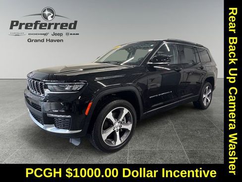 Used 2023 Jeep Grand Cherokee L Limited w/ Luxury Tech Group II image 10