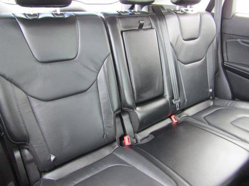 Used 2015 Ford Edge Titanium w/ Technology Package AWD/4WD image 10