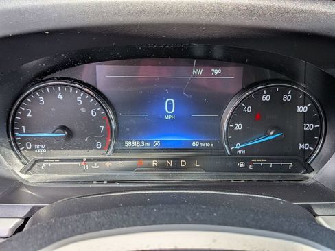 Used 2021 Ford Explorer XLT AWD/4WD image 16