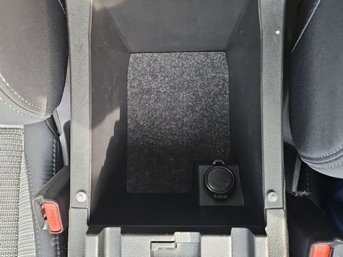 Used 2025 Subaru Outback Premium image 25