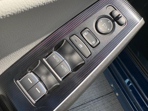 Certified 2025 Honda Civic Sport Touring image 11