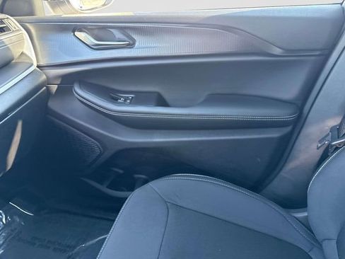 New 2026 Jeep Grand Cherokee Laredo X image 22