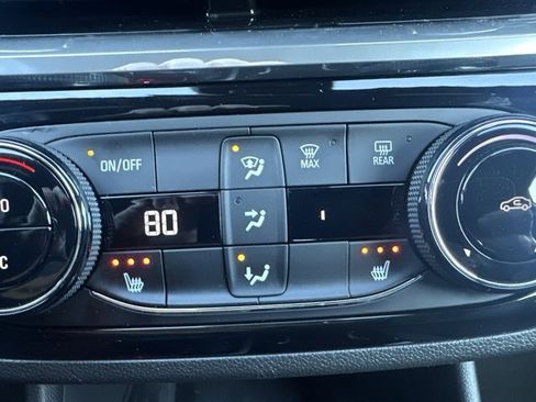 Used 2024 Buick Envista Sport Touring w/ Convenience I Package image 24