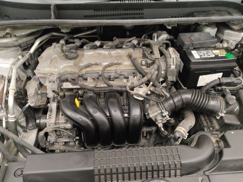 Used 2021 Toyota Corolla LE image 30