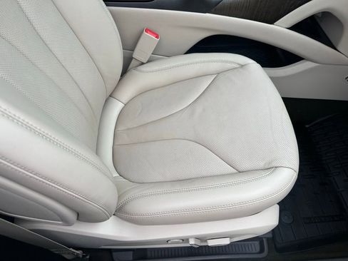 Used 2020 Lincoln Nautilus Reserve image 18