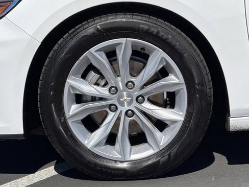 Used 2024 Chevrolet Malibu LT FWD image 15