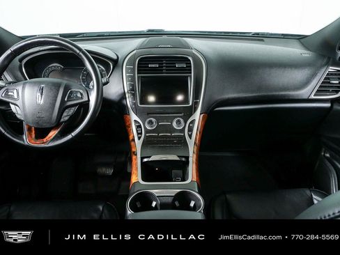 Used 2018 Lincoln MKX Reserve w/ Lincoln MKX Climate Package FWD image 20