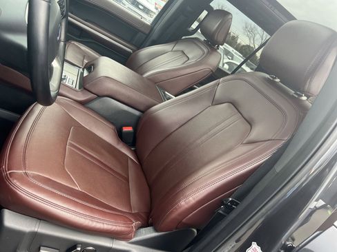 Used 2024 Ford Expedition Max Limited image 13