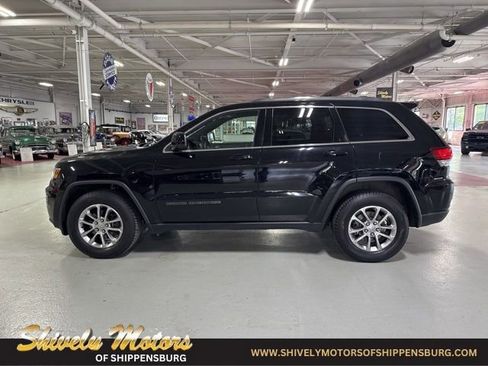 Used 2020 Jeep Grand Cherokee Laredo w/ Laredo X Package AWD/4WD image 2