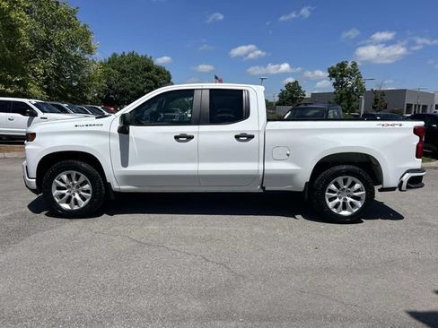 Used 2022 Chevrolet Silverado 1500 Custom w/ Safety Confidence Package AWD/4WD image 8