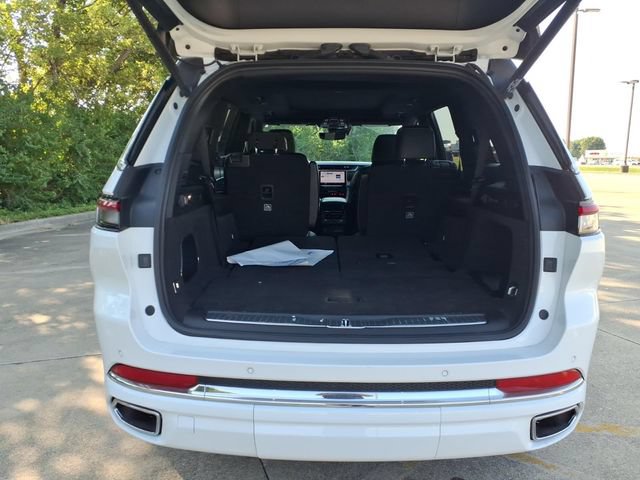 Used 2023 Jeep Grand Cherokee L Overland AWD/4WD image 5