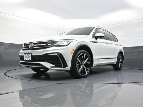 Used 2024 Volkswagen Tiguan SEL R-Line AWD/4WD image 23