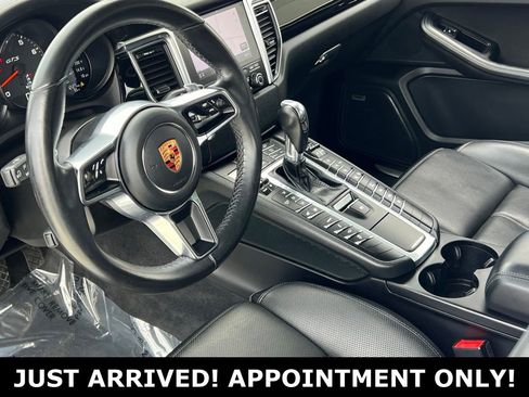 Used 2018 Porsche Macan GTS w/ Premium Package Plus AWD/4WD image 15
