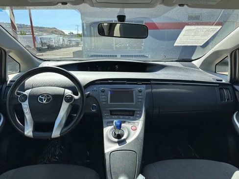 Used 2012 Toyota Prius Two image 18