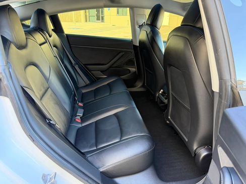 Used 2021 Tesla Model 3 Standard Range Plus RWD image 17