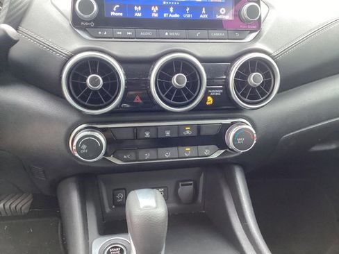 Used 2024 Nissan Sentra SV image 17