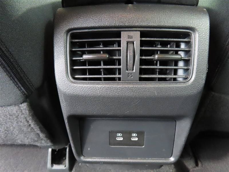 Used 2024 Nissan Rogue SV FWD image 31