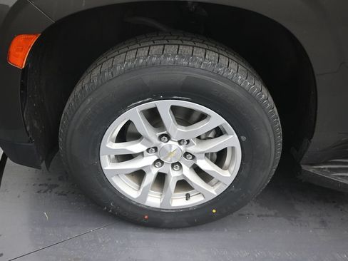 Used 2021 Chevrolet Tahoe LS RWD image 9