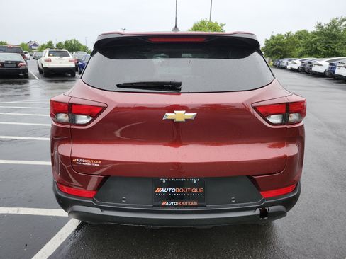 Used 2025 Chevrolet TrailBlazer LS w/ LS Convenience Package FWD image 15