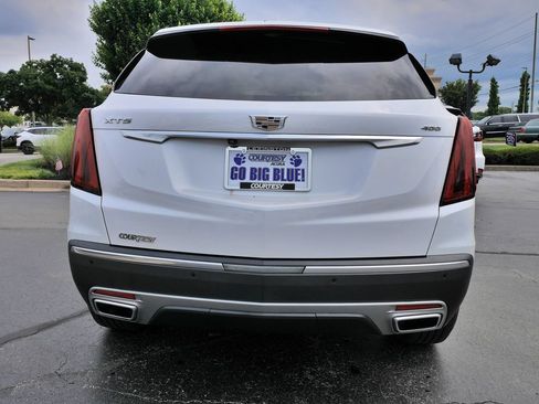 Used 2021 Cadillac XT5 Premium Luxury w/ LPO, Floor Liner Package FWD image 6