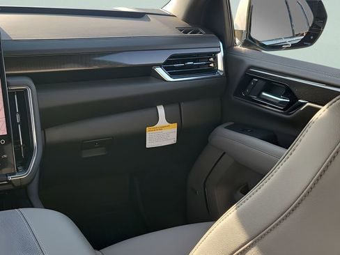 New 2026 GMC Yukon XL Elevation image 26