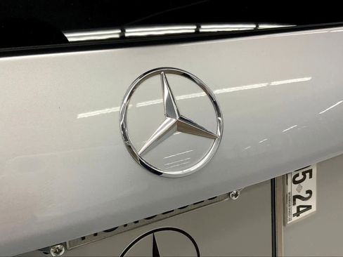 Certified 2022 Mercedes-Benz GLB 250 image 30