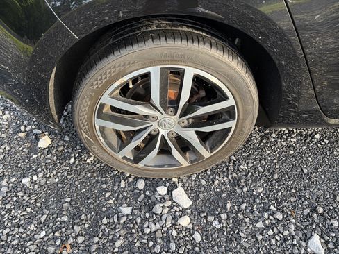 Used 2015 Volkswagen Golf SE w/ Lighting Package FWD image 11