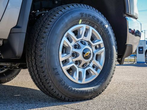 New 2026 Chevrolet Silverado 2500 W/T AWD/4WD image 9