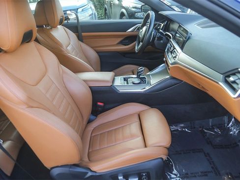 Used 2021 BMW M440i Convertible image 15