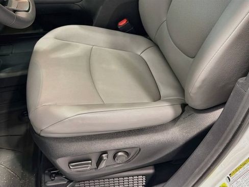 Certified 2026 Toyota Sienna XLE AWD/4WD image 16