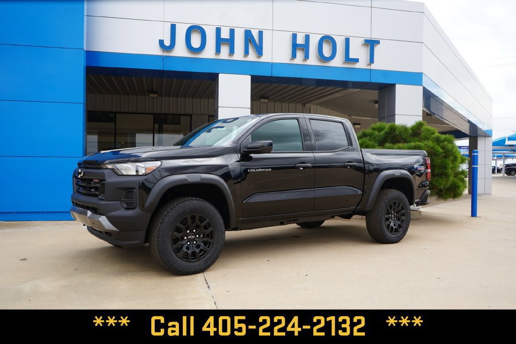 New 2026 Chevrolet Colorado Trail Boss AWD/4WD image 1