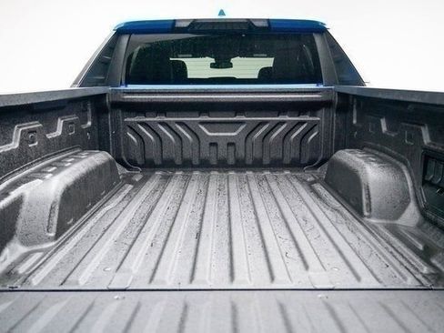 New 2025 Chevrolet Silverado EV LT image 9