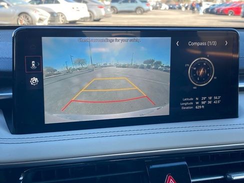 Used 2025 Genesis G70 2.5T image 23