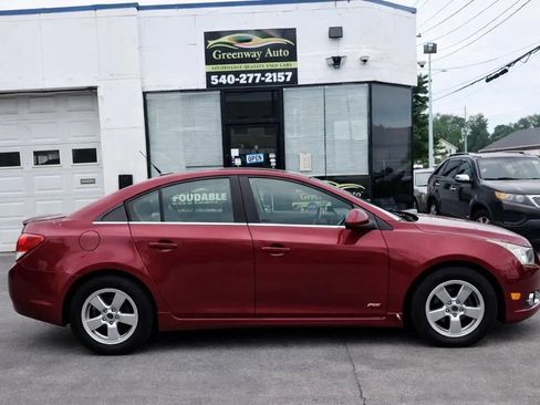 Used 2013 Chevrolet Cruze LT w/ RS Package FWD image 7