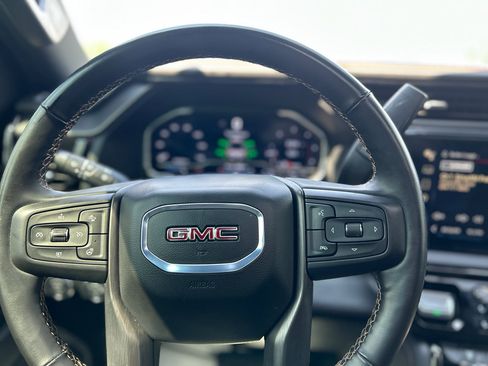 Used 2024 GMC Sierra 2500 AT4 w/ AT4 Premium Plus Package AWD/4WD image 15