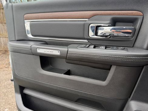 Used 2017 RAM 1500 Laramie w/ Convenience Group image 26