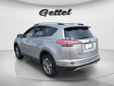 Used 2017 Toyota RAV4 XLE w/ Convenience Package AWD/4WD image 7