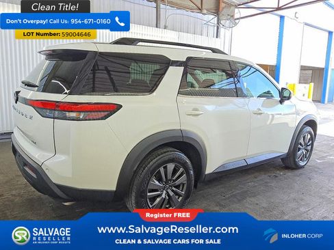 Used 2022 Nissan Pathfinder SV FWD image 4
