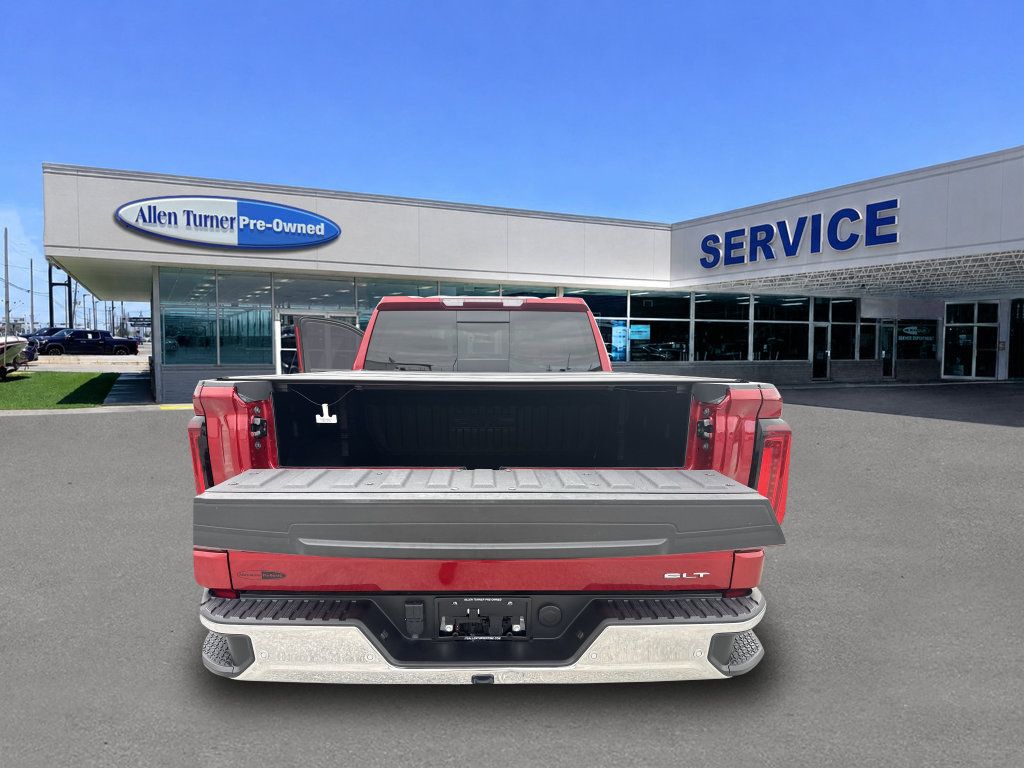 Used 2024 GMC Sierra 1500 SLT w/ SLT Convenience Package AWD/4WD image 8