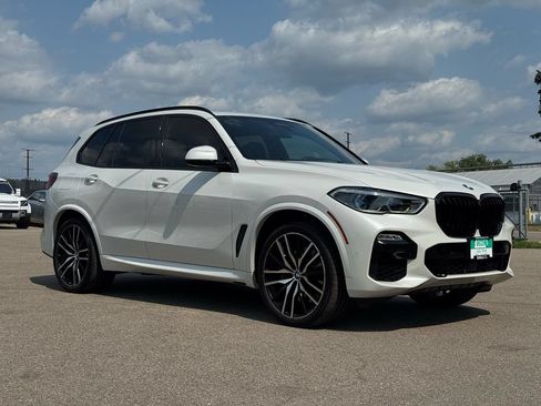 Used 2020 BMW X5 M50i AWD/4WD image 2