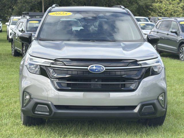 Used 2025 Subaru Forester Touring AWD/4WD image 3