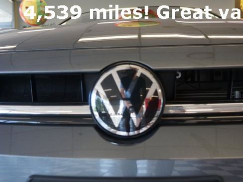 Certified 2025 Volkswagen Jetta SE image 68