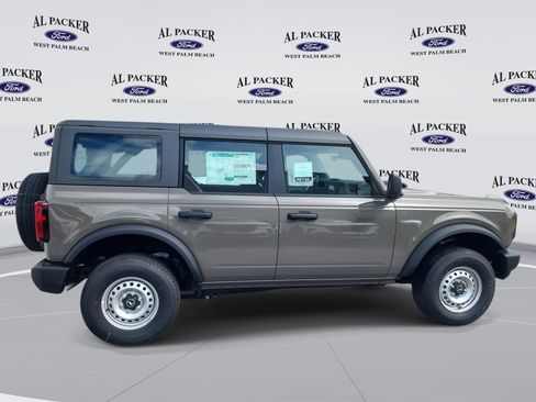 New 2025 Ford Bronco image 6