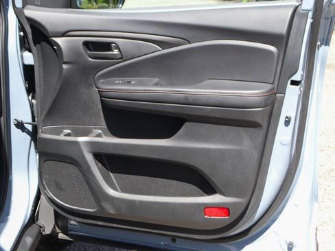 Used 2025 Honda Ridgeline TrailSport image 42