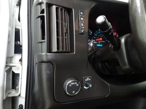 Used 2019 Chevrolet Express 2500 Extended w/ Driver Convenience Package image 25