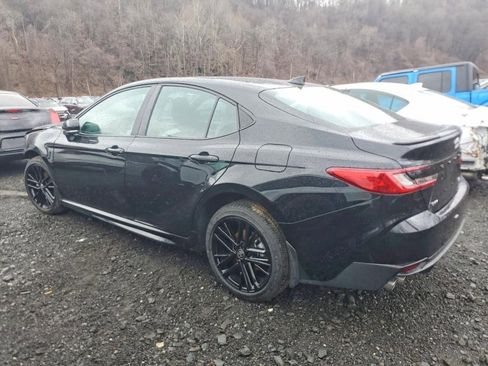 Used 2026 Toyota Camry SE image 4