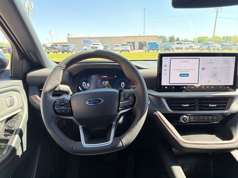 New 2026 Ford Explorer ST-Line w/ ST-Line Street Pack AWD/4WD image 13