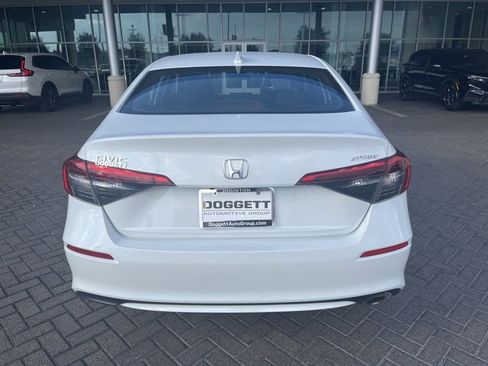 Used 2024 Honda Civic Sport image 6